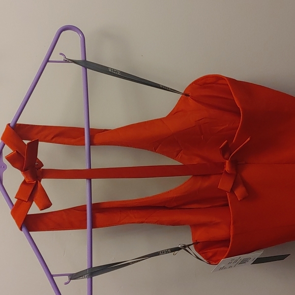 Halter Neck V.Wang Formal Dress - Picture 3 of 4